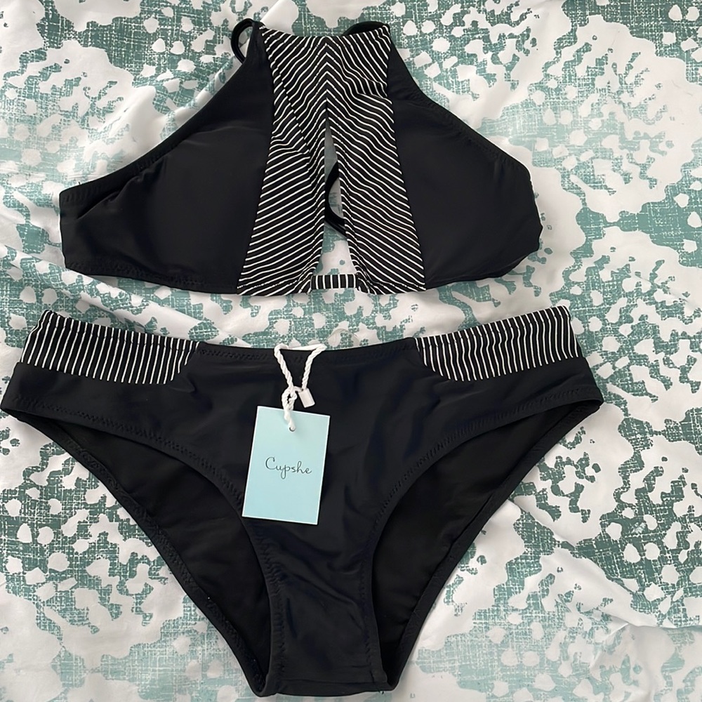 CUPSHE bikini